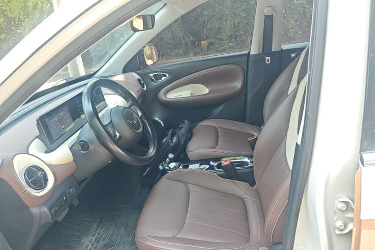 Used Wuling Bingo 2024 333 km Enjoyment Version Left Front Seat