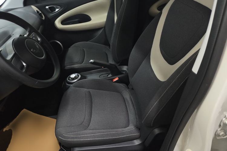 Used Wuling Bingo 2024 203km Light Edition Left Front Seat