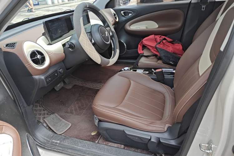 Used Wuling Bingo 2024 333 km Enjoyment Version Left Front Seat
