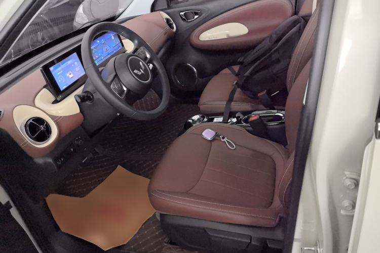Used Wuling Bingo 2024 333 km Enjoyment Version Left Front Seat