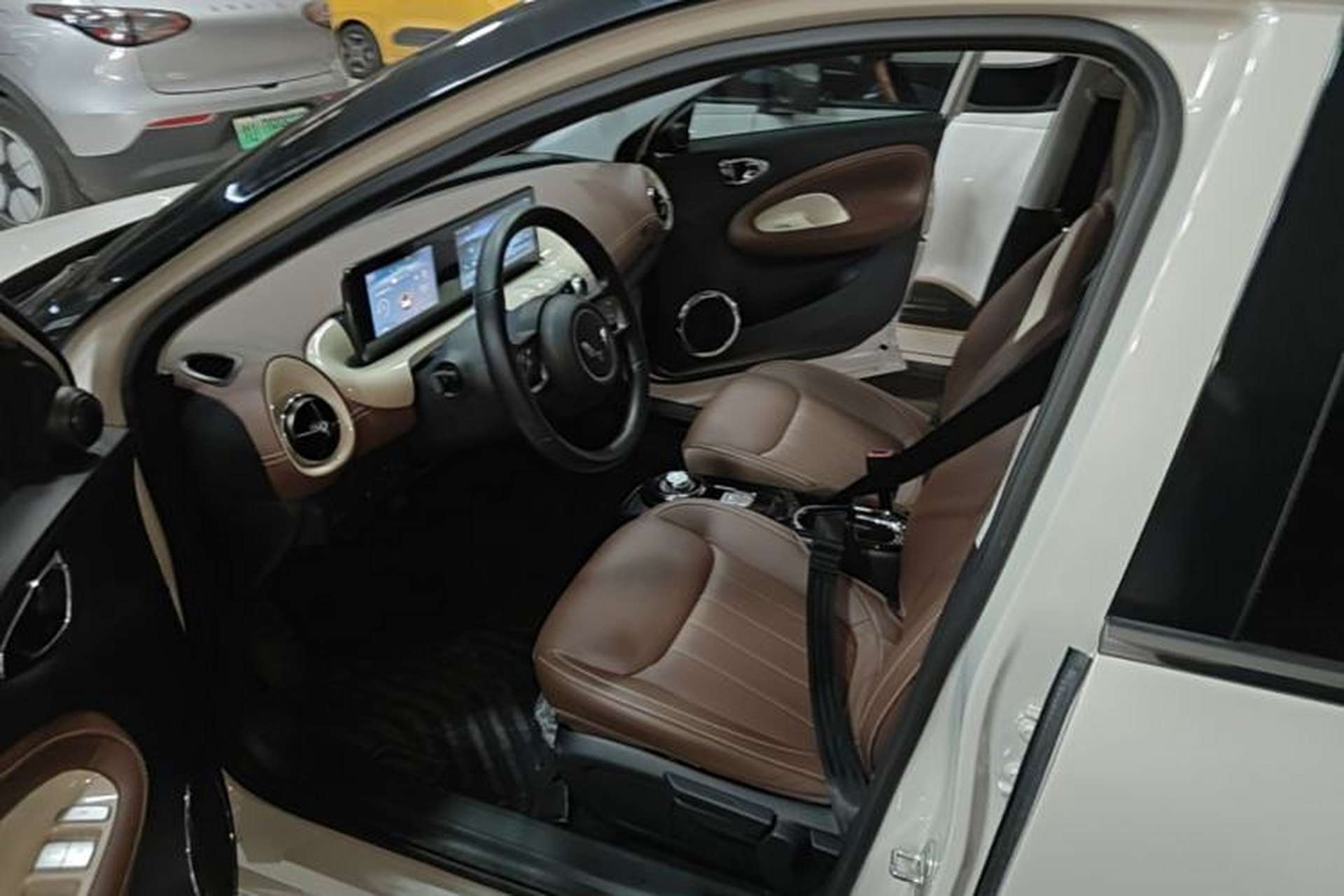 Used Wuling Bingo 2024 333 km Enjoyment Version Left Front Seat