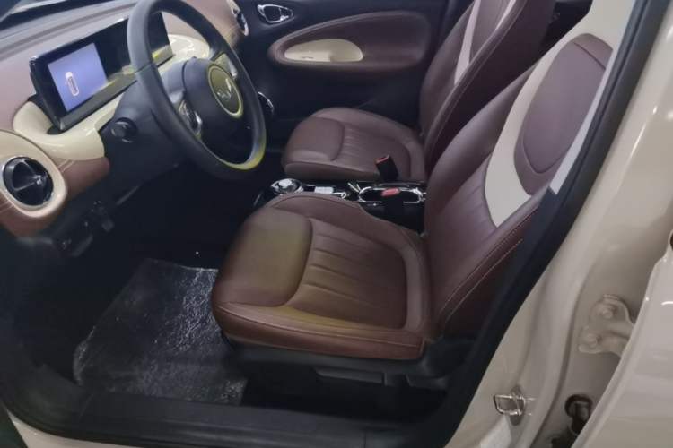 Used Wuling Bingo 2024 333 km Enjoyment Version Left Front Seat