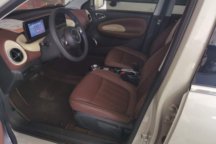 Used Wuling Bingo 2024 333 km Enjoyment Version Left Front Seat