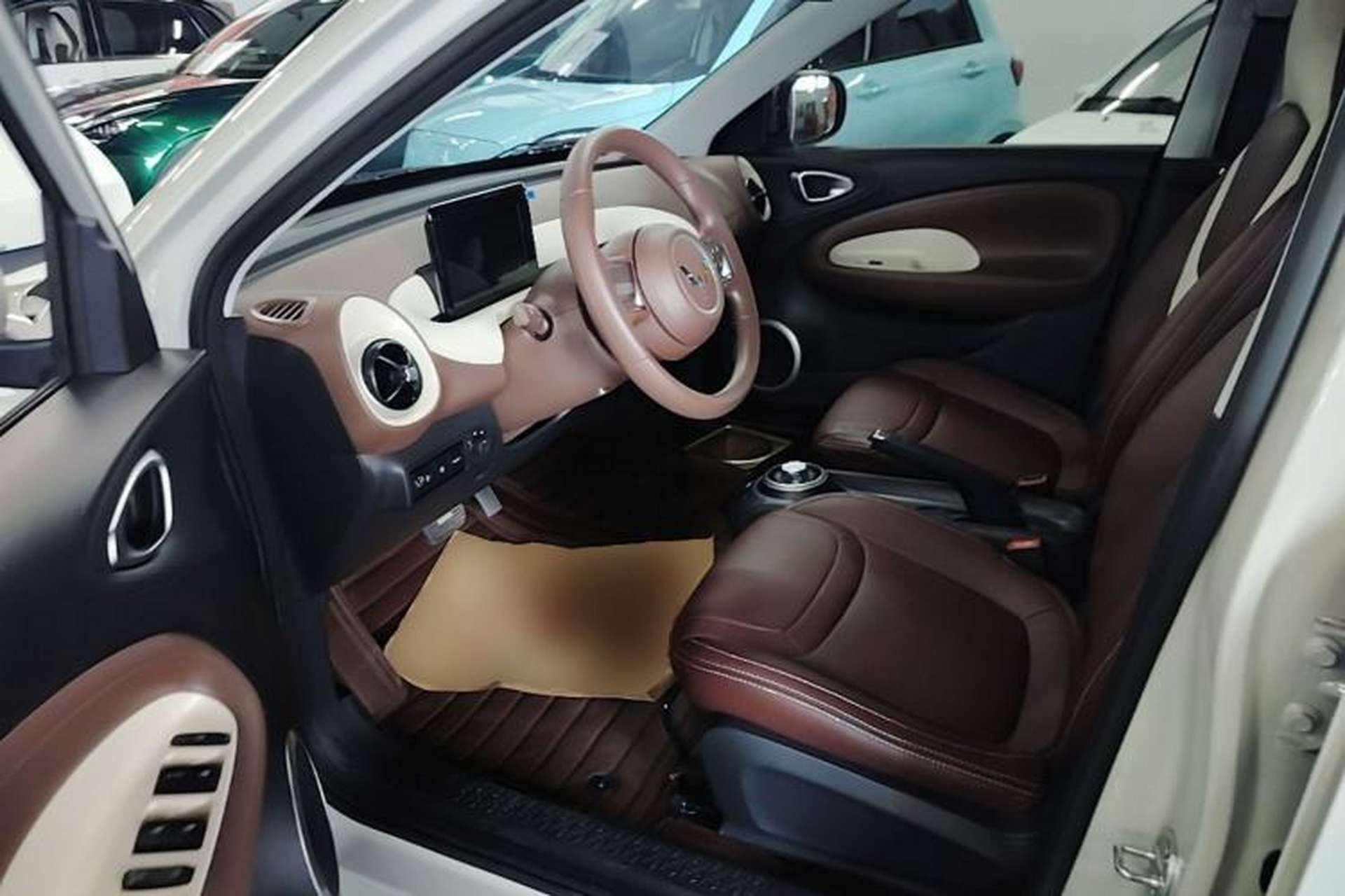 Used Wuling Bingo 2024 203km Light Edition Left Front Seat