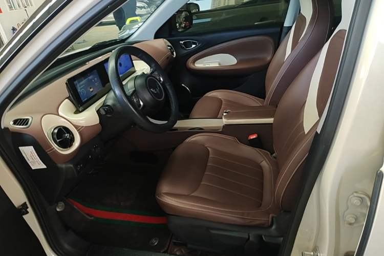 Used Wuling Bingo 2024 333 km Enjoyment Version Left Front Seat