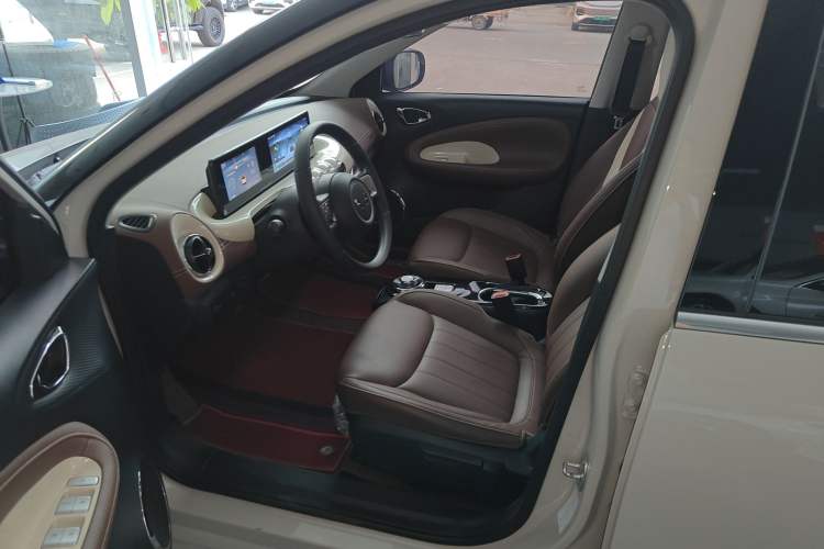 Used Wuling Bingo 2024 333 km Enjoyment Version Left Front Seat
