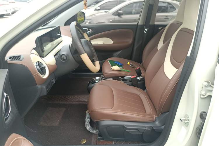 Used Wuling Bingo 2024 333 km Enjoyment Version Left Front Seat