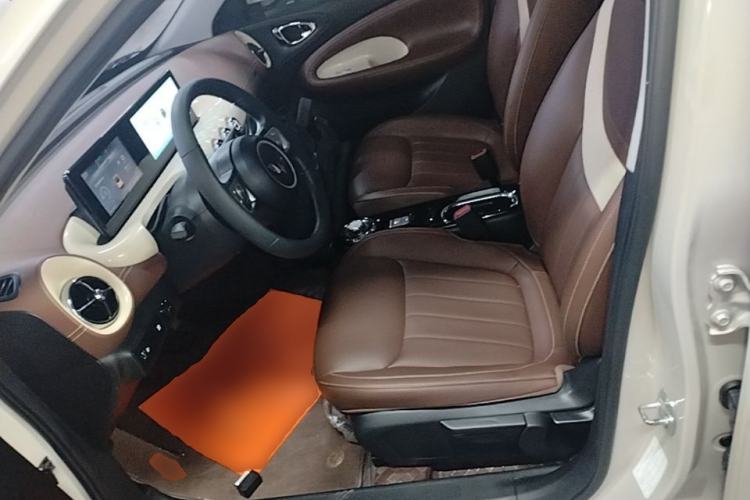 Used Wuling Bingo 2024 333 km Enjoyment Version Left Front Seat