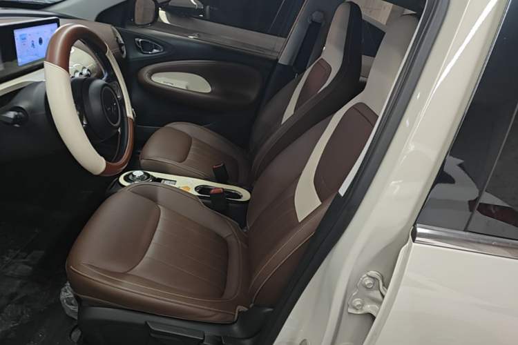 Used Wuling Bingo 2024 333 km Enjoyment Version Left Front Seat