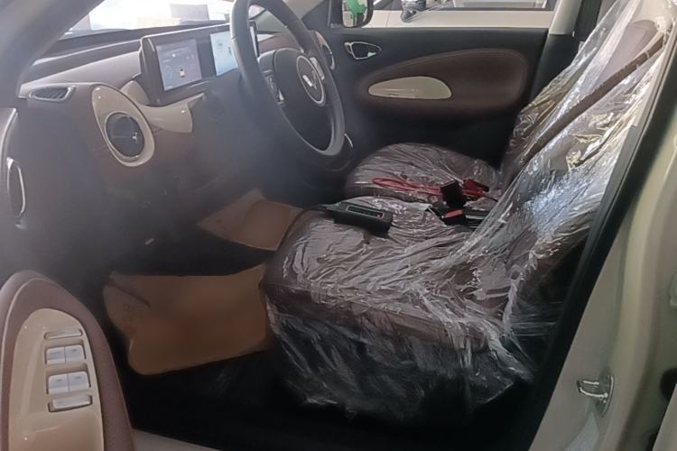 Used Wuling Bingo 2024 333 km Enjoyment Version Left Front Seat