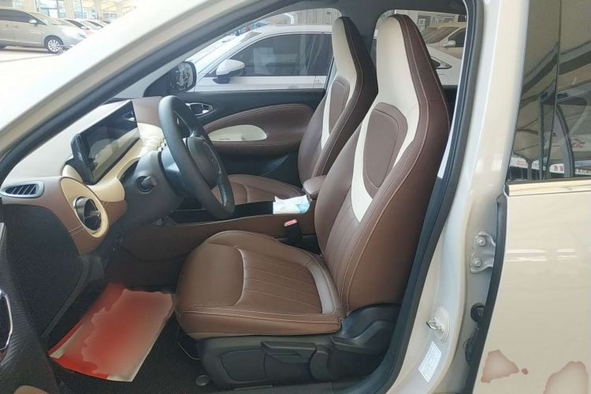 Used Wuling Bingo 2024 333 km Enjoyment Version Left Front Seat