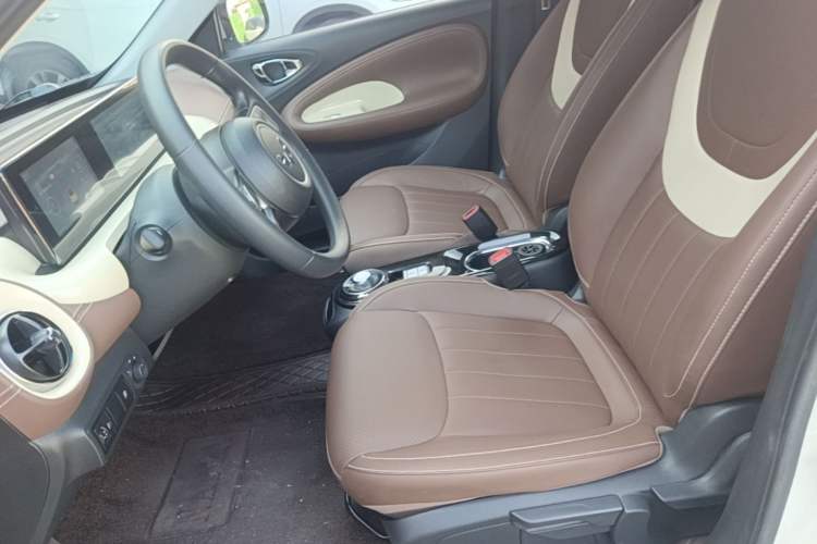 Used Wuling Bingo 2024 333 km Enjoyment Version Left Front Seat