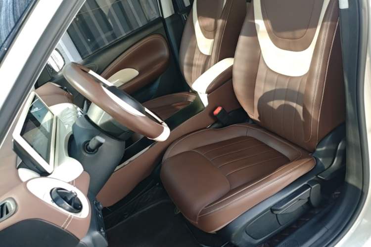 Used Wuling Bingo 2024 333 km Enjoyment Version Left Front Seat