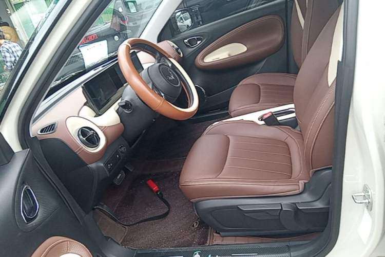 Used Wuling Bingo 2024 333 km Enjoyment Version Left Front Seat