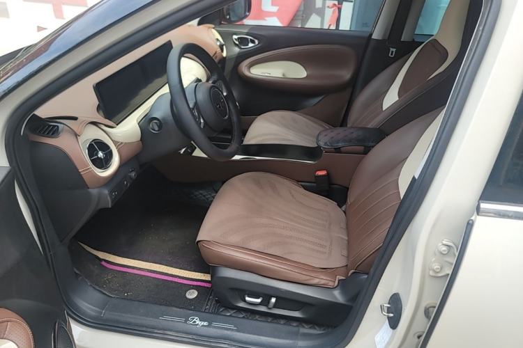Used Wuling Bingo 2024 333 km Lingxi Connected Version Left Front Seat