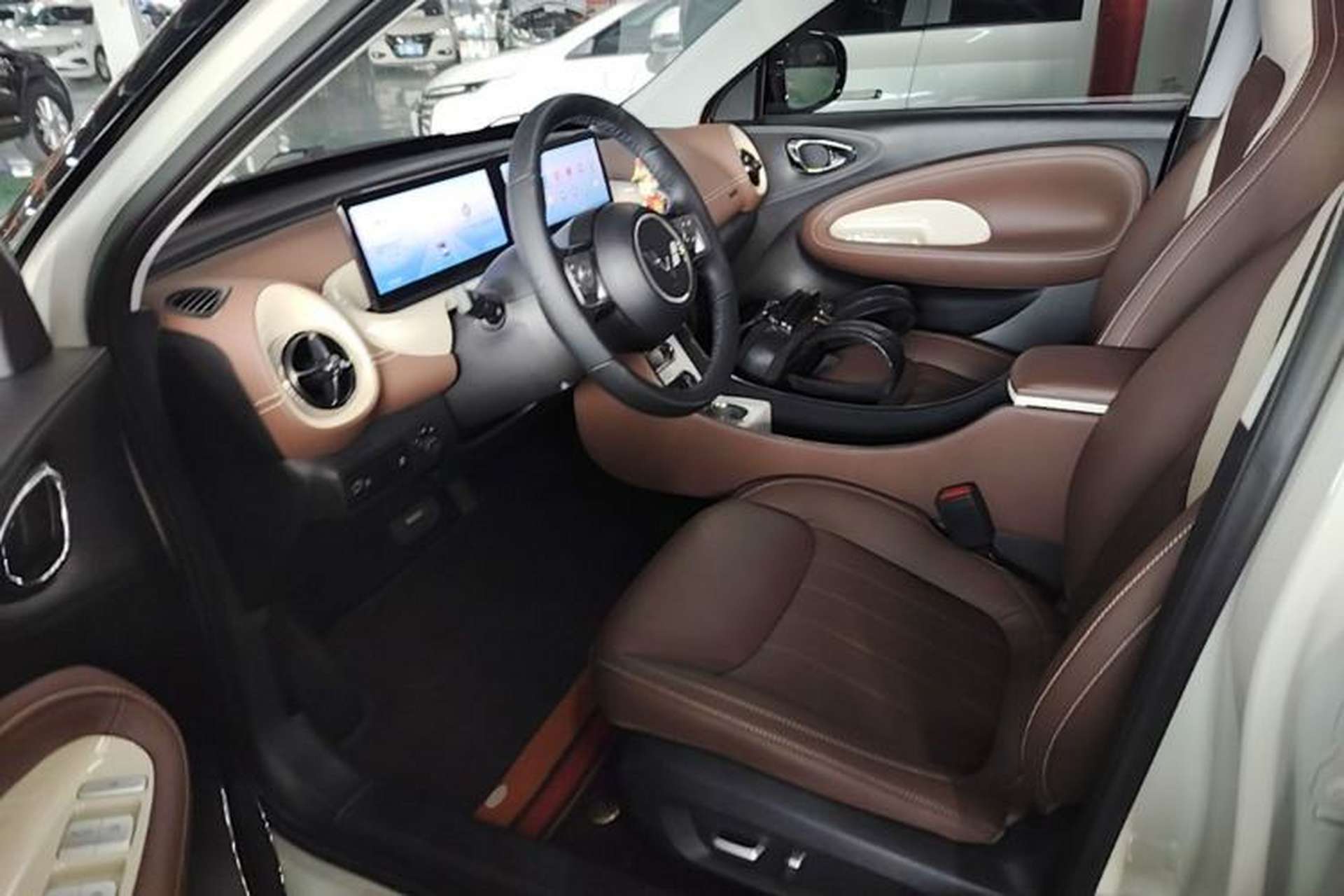 Used Wuling Bingo 2024 333 km Lingxi Connected Version Left Front Seat