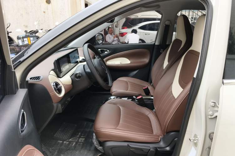 Used Wuling Bingo 2024 333 km Enjoyment Version Left Front Seat