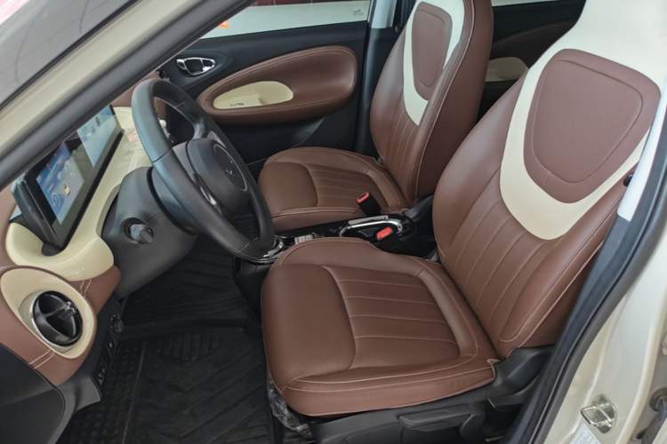 Used Wuling Bingo 2024 333 km Enjoyment Version Left Front Seat