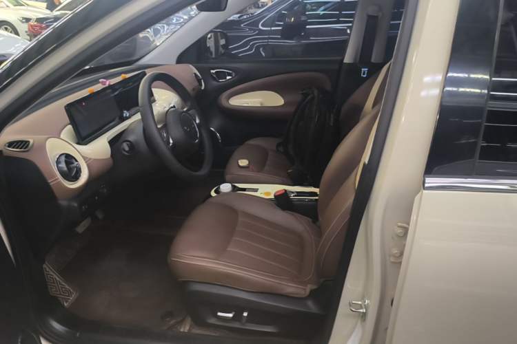 Used Wuling Bingo 2024 333 km Lingxi Connected Version Left Front Seat