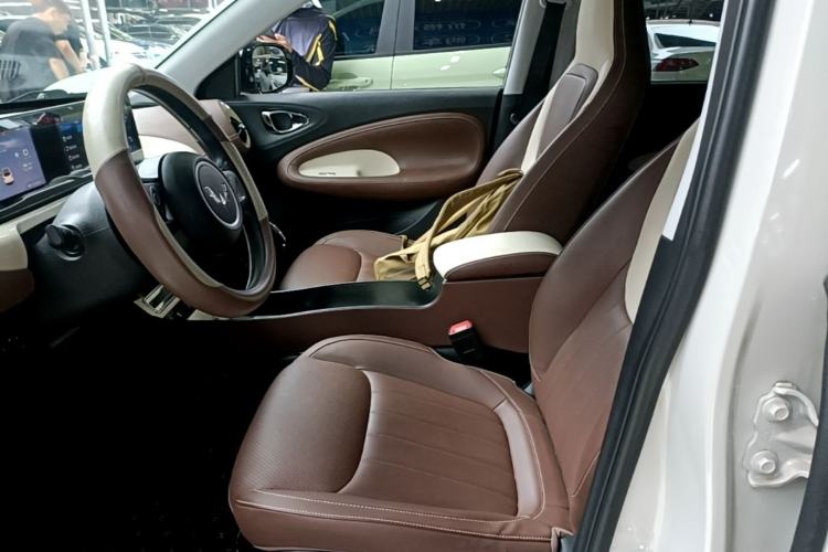 Used Wuling Bingo 2024 333 km Enjoyment Version Left Front Seat