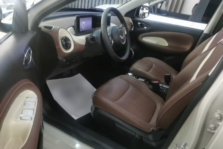 Used Wuling Bingo 2024 333 km Enjoyment Version Left Front Seat