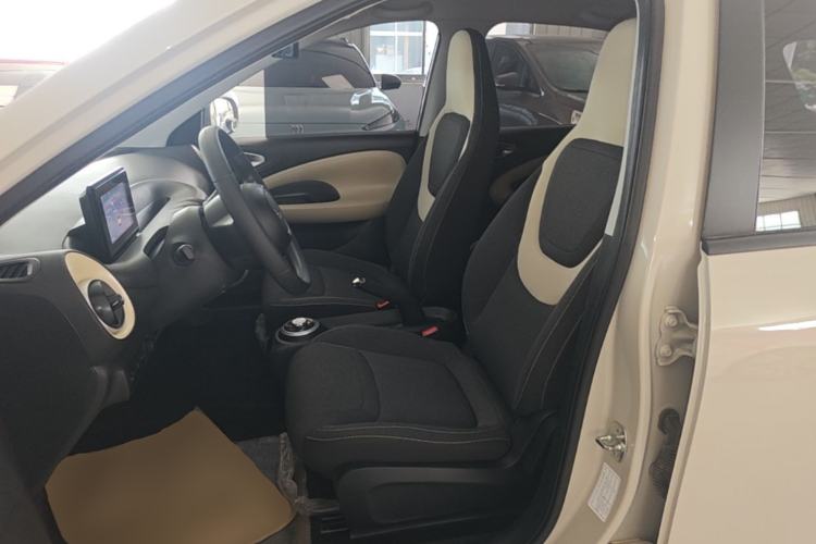 Used Wuling Bingo 2024 203km Light Edition Left Front Seat