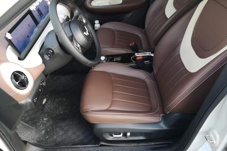 Used Wuling Bingo 2024 333 km Lingxi Connected Version Left Front Seat
