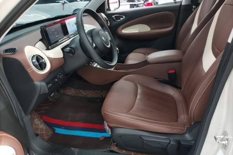 Used Wuling Bingo 2024 333 km Enjoyment Version Left Front Seat