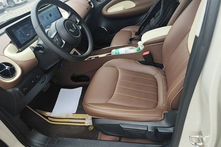 Used Wuling Bingo 2024 333 km Enjoyment Version Left Front Seat