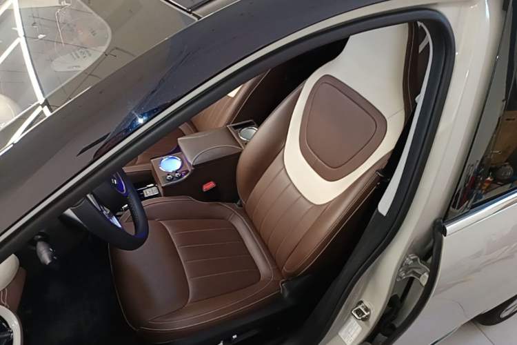 Used Wuling Bingo 2024 333 km Lingxi Connected Version Left Front Seat
