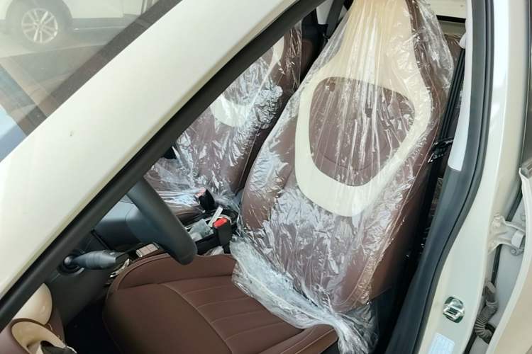 Used Wuling Bingo 2024 333 km Enjoyment Version Left Front Seat