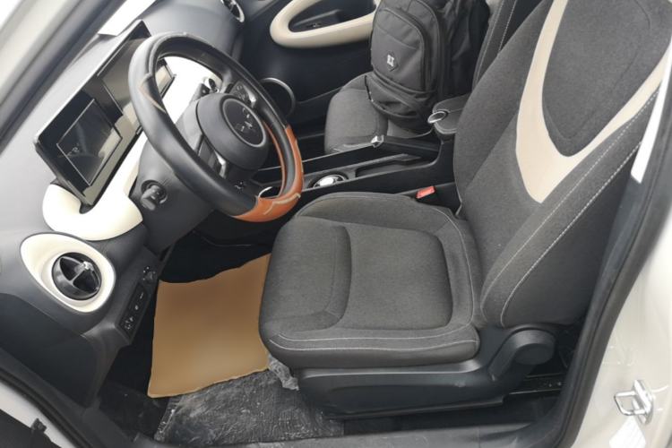 Used Wuling Bingo 2024 203km Light Edition Left Front Seat