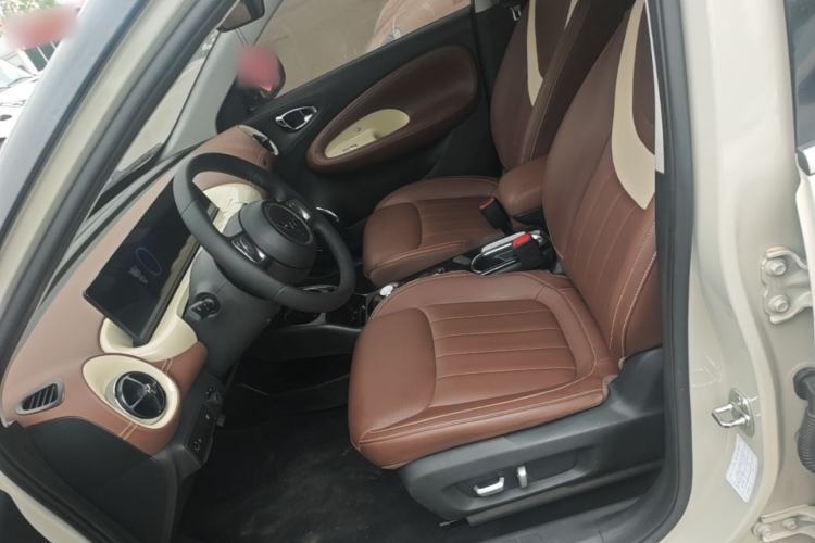 Used Wuling Bingo 2024 333 km Lingxi Connected Version Left Front Seat