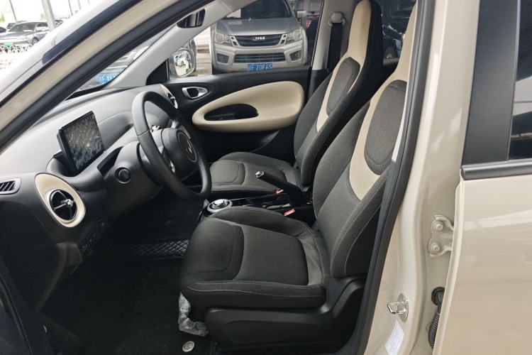 Used Wuling Bingo 2024 203km Light Edition Left Front Seat