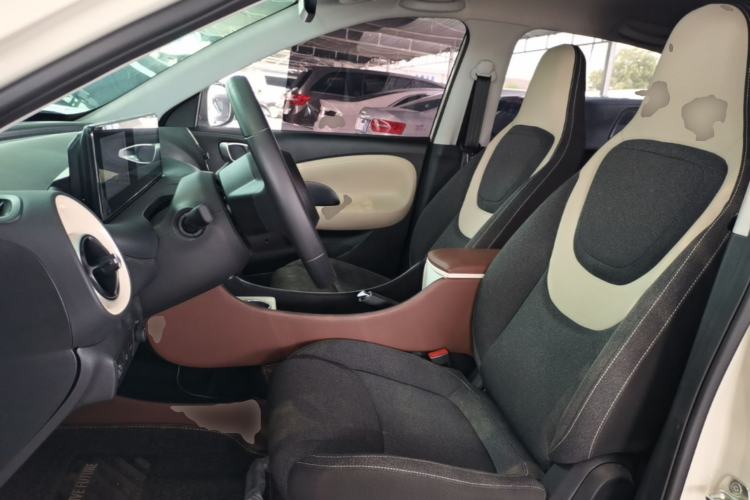 Used Wuling Bingo 2024 203km Light Edition Left Front Seat