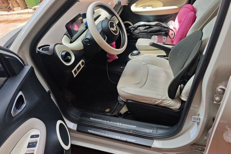 Used Wuling Bingo 2024 203km Light Edition Left Front Seat