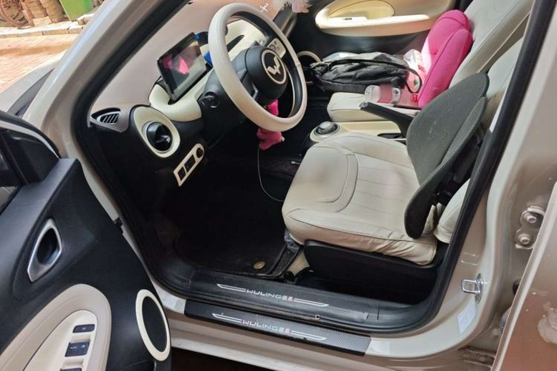 Used Wuling Bingo 2024 203km Light Edition Left Front Seat
