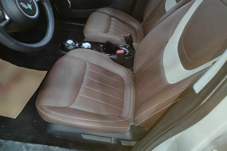 Used Wuling Bingo 2024 333 km Enjoyment Version Left Front Seat