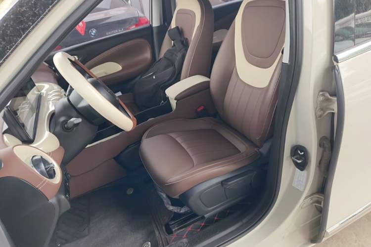 Used Wuling Bingo 2024 333 km Enjoyment Version Left Front Seat