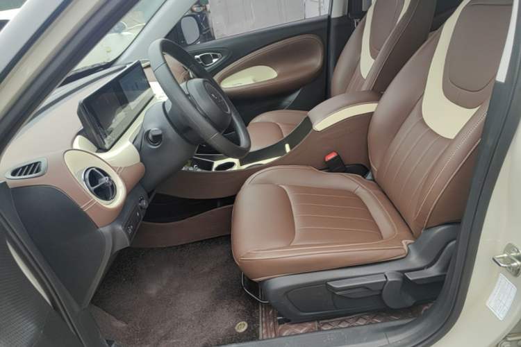 Used Wuling Bingo 2024 333 km Enjoyment Version Left Front Seat