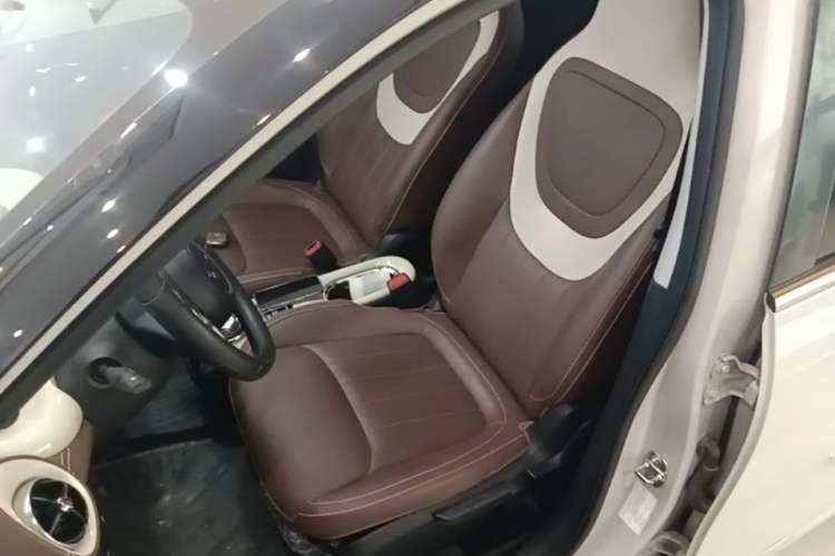 Used Wuling Bingo 2024 333 km Enjoyment Version Left Front Seat