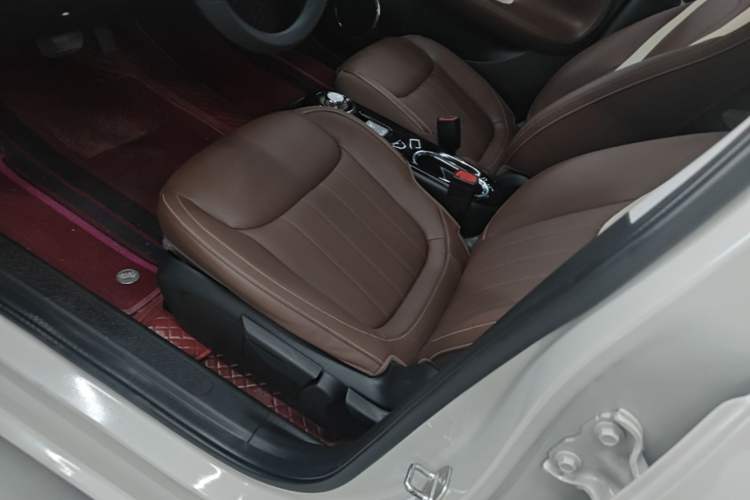 Used Wuling Bingo 2024 333 km Enjoyment Version Left Front Seat
