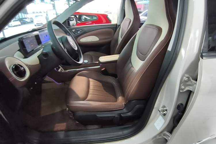 Used Wuling Bingo 2024 333 km Enjoyment Version Left Front Seat