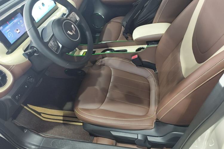 Used Wuling Bingo 2024 333 km Enjoyment Version Left Front Seat