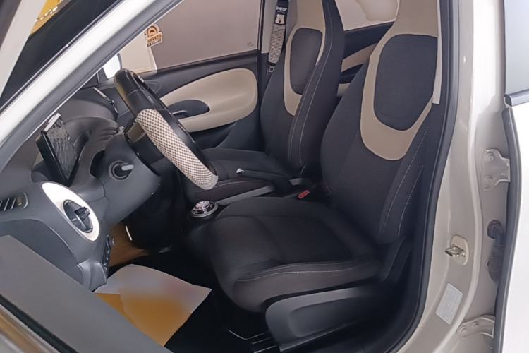 Used Wuling Bingo 2024 203km Light Edition Left Front Seat