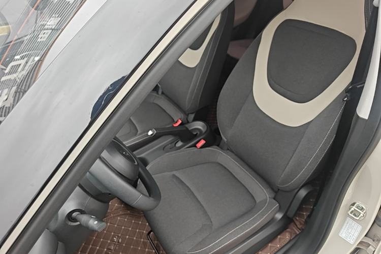 Used Wuling Bingo 2024 203km Light Edition Left Front Seat