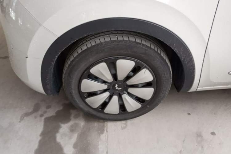Used Wuling Bingo 2024 333 km Enjoyment Version Left Front Wheel Hub
