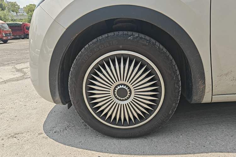 Used Wuling Bingo 2024 333 km Enjoyment Version Left Front Wheel Hub