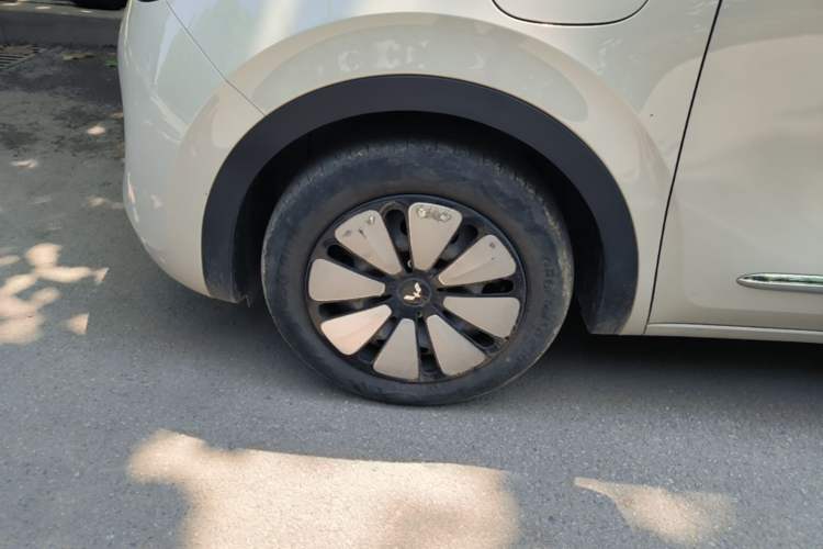 Used Wuling Bingo 2024 333 km Enjoyment Version Left Front Wheel Hub