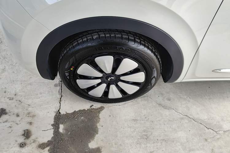Used Wuling Bingo 2024 333 km Enjoyment Version Left Front Wheel Hub